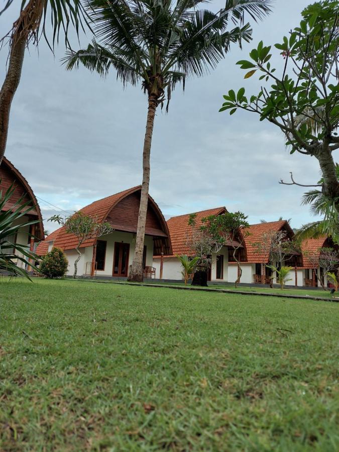 The Tinsi Hotel Toyapakeh Buitenkant foto