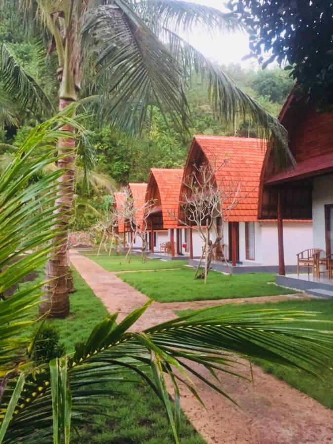 The Tinsi Hotel Toyapakeh Buitenkant foto